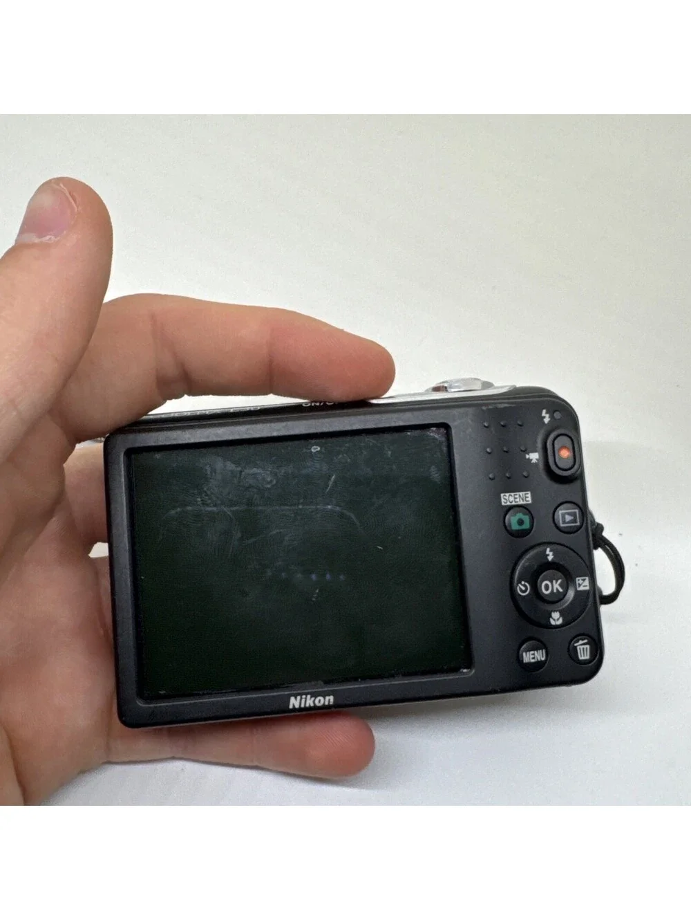 Nikon COOLPIX L30 20.1MP Compact Digital Camera Parts Only